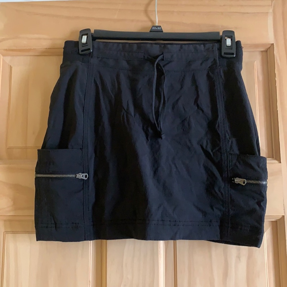 Athleta Trekkie Skort